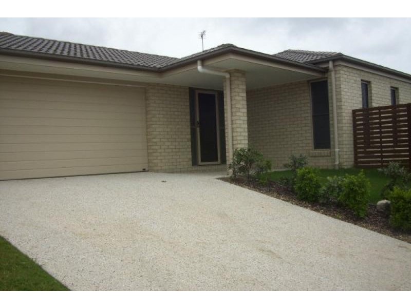 2 Santa Maria Avenue, Urraween QLD 4655