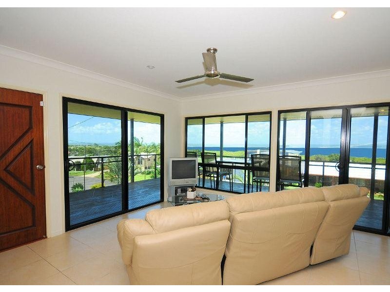 2 Egret Court, River Heads QLD 4655