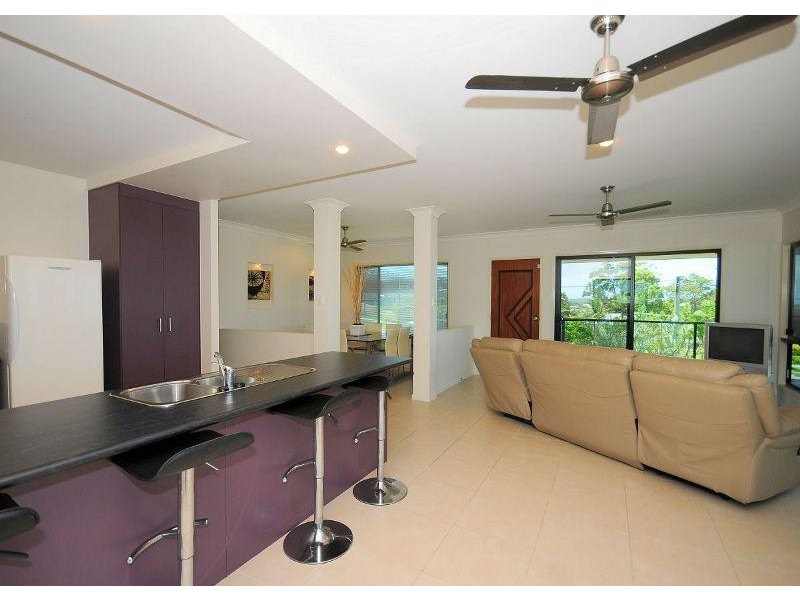 2 Egret Court, River Heads QLD 4655