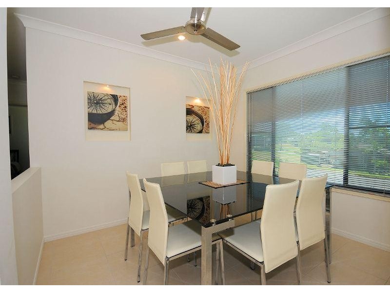 2 Egret Court, River Heads QLD 4655