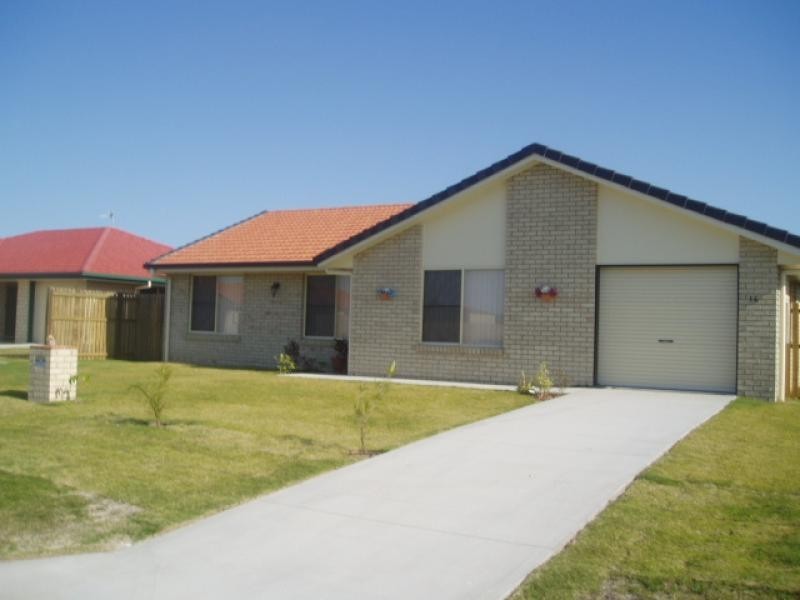 16 Isis Court, Eli Waters QLD 4655