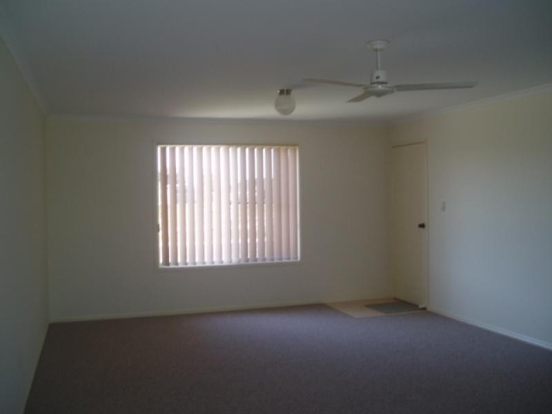 16 Isis Court, Eli Waters QLD 4655