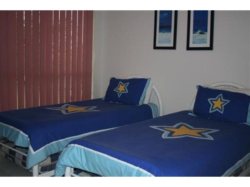 Unit 2/21 Campbell Street, Torquay QLD 4655