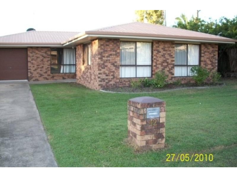 12 Debra Court,, Urangan QLD 4655