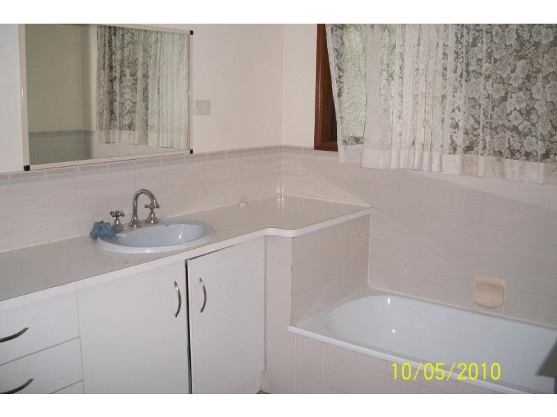 12 Debra Court,, Urangan QLD 4655