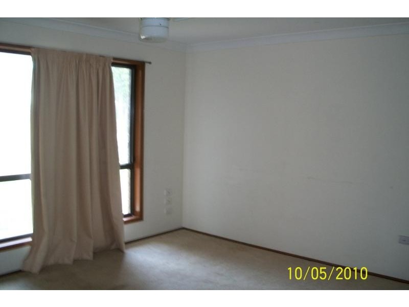 12 Debra Court,, Urangan QLD 4655