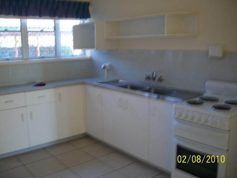 Unit 2/507 Esplanade, Urangan QLD 4655