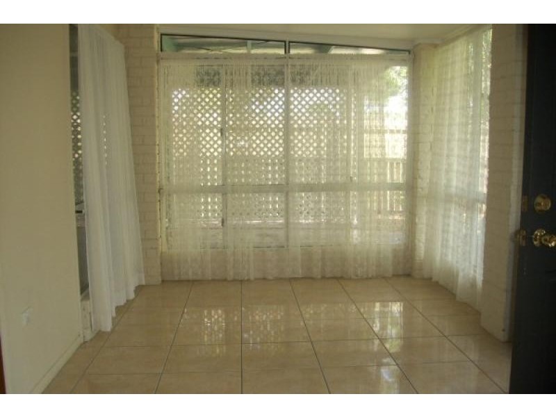 12 Howlett Street, Urangan QLD 4655