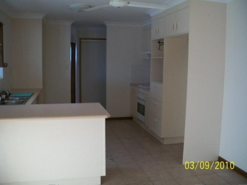 78 Murphy Street, Point Vernon QLD 4655