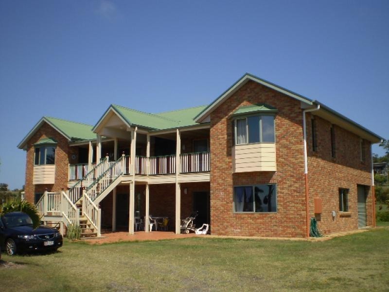 88 Cove Boulevard, River Heads QLD 4655