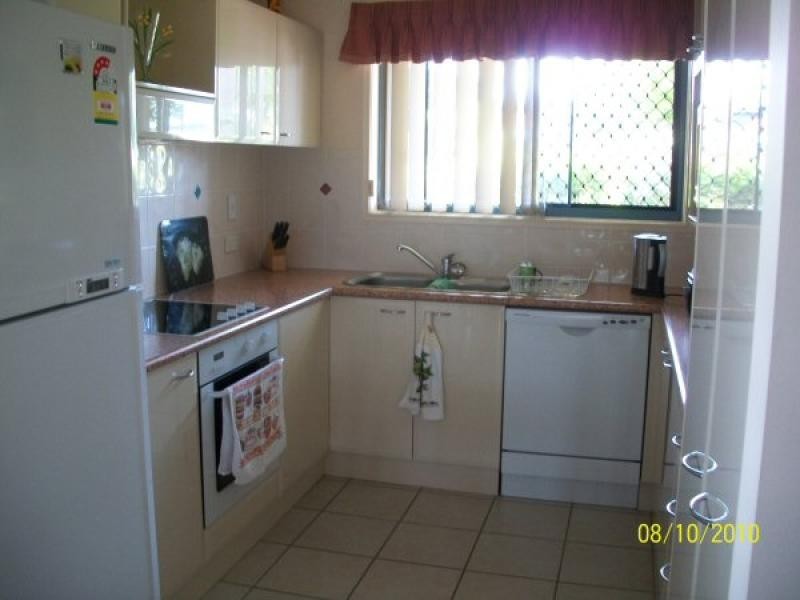 100/34 Elizabeth Street, Urangan QLD 4655