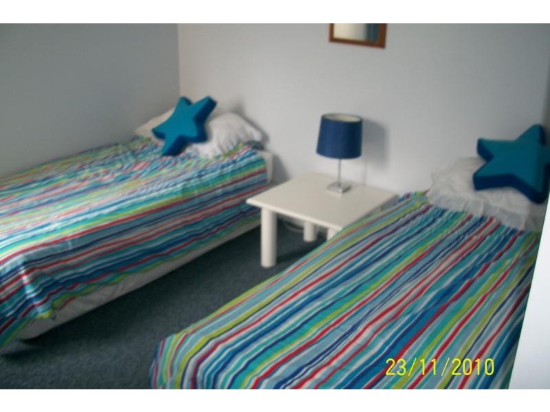 Unit 4/325 Charlton Esplanade, Scarness QLD 4655