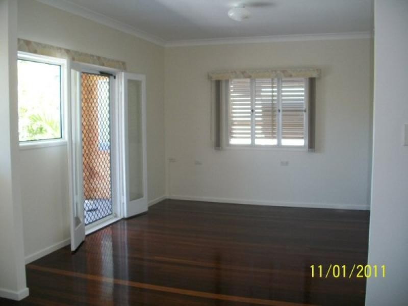 7 Hockley Lane, Urangan QLD 4655