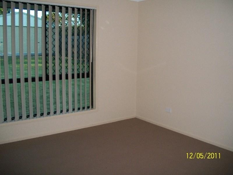 8 Jensen Drive, Urraween QLD 4655