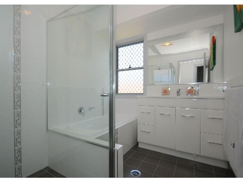 63 Parklands Boulevard, Wondunna QLD 4655