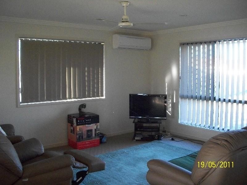 50 Picadilly Circuit, Urraween QLD 4655