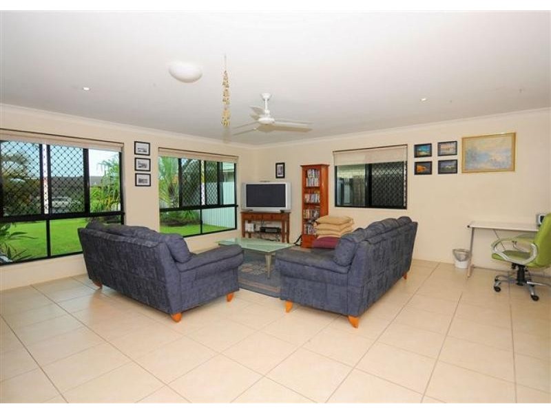 23 Kestrel Court, Eli Waters QLD 4655