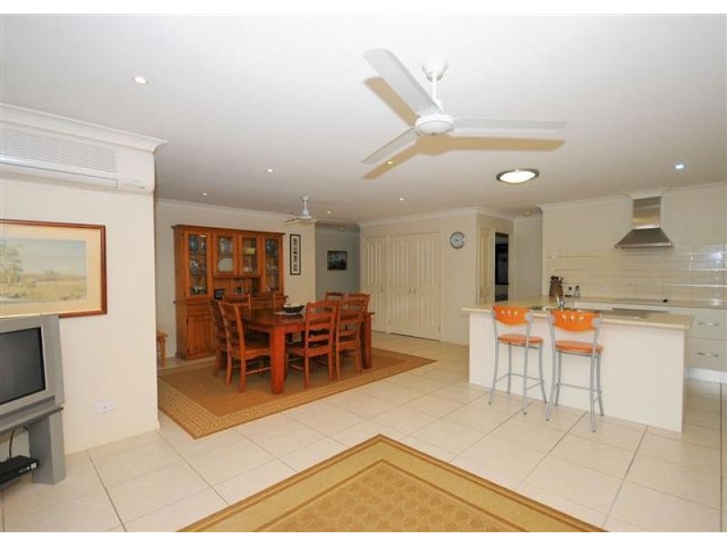 23 Kestrel Court, Eli Waters QLD 4655