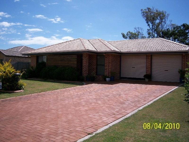 52 Pembridge Cct, Urraween QLD 4655