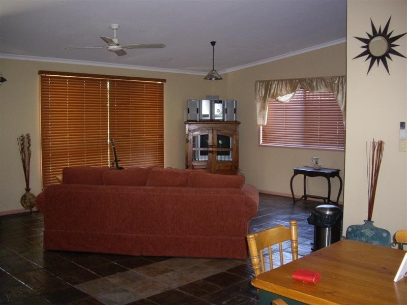 10 Daydream Court, Kawungan QLD 4655