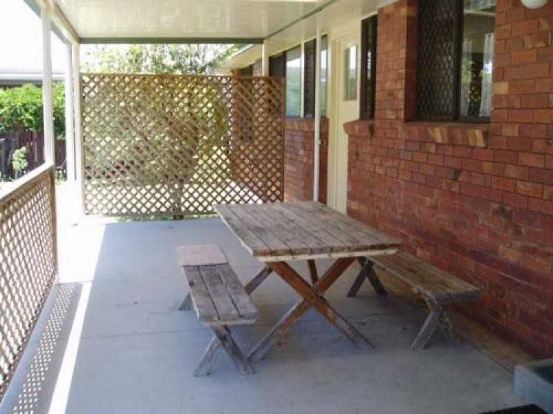 16 Margaret Street, Urangan QLD 4655