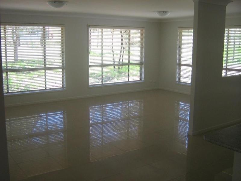 166 Lakes Drive, Laidley Heights QLD 4341