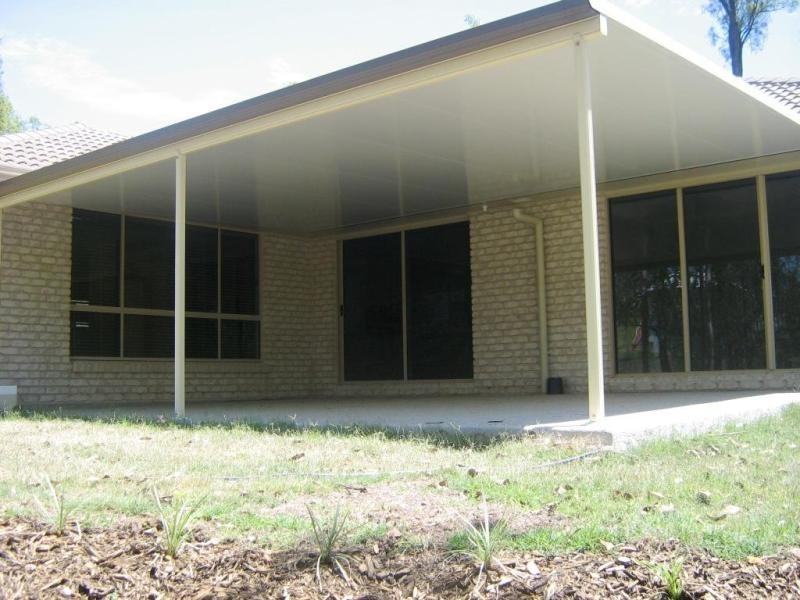 166 Lakes Drive, Laidley Heights QLD 4341