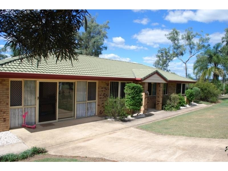 162 Lakes Drive, Laidley Heights QLD 4341
