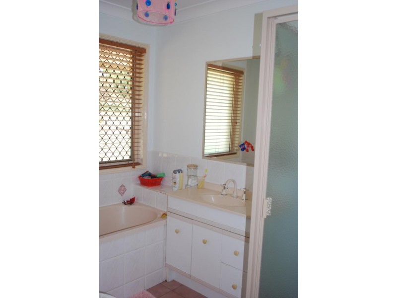 162 Lakes Drive, Laidley Heights QLD 4341