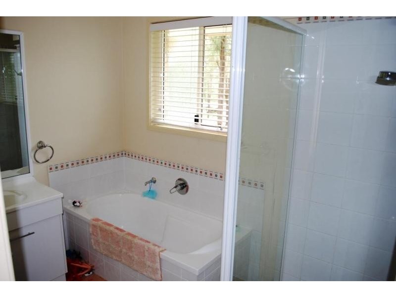 Kensington Grove QLD 4341