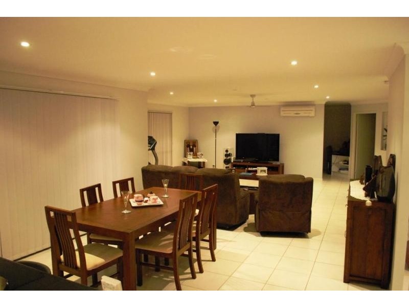 11 Cunningham Ave, Laidley QLD 4341