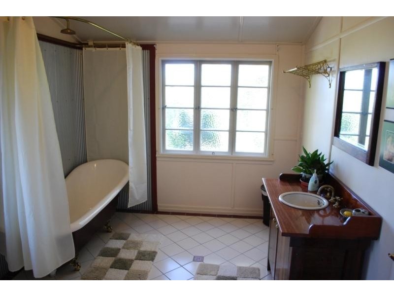 7 Mulgowie Rd, Laidley QLD 4341