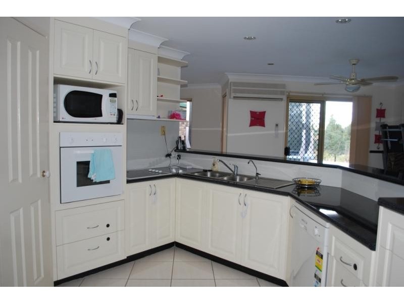 4 Ray Court, Laidley Heights QLD 4341