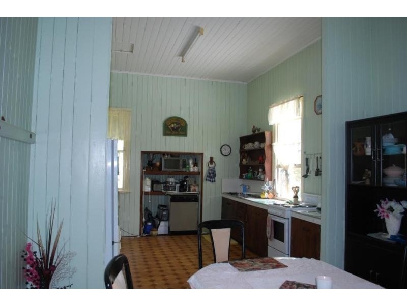 1 Bucknall Court, Regency Downs QLD 4341