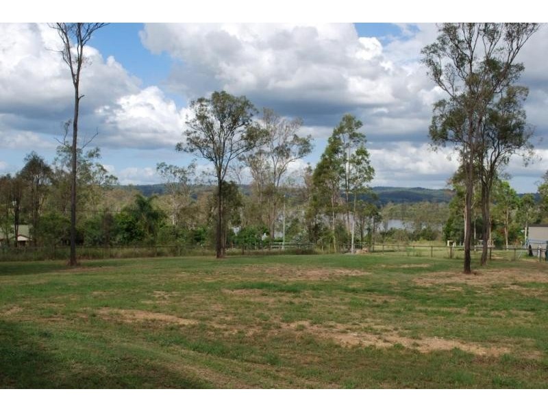 160 Lakes Drive, Laidley Heights QLD 4341