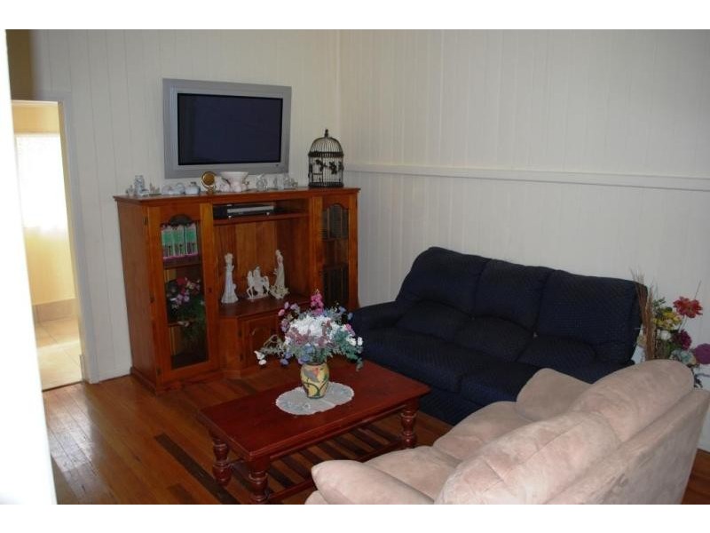 160 Lakes Drive, Laidley Heights QLD 4341