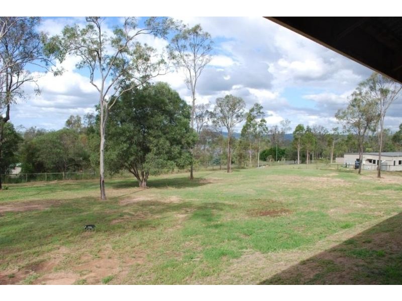 160 Lakes Drive, Laidley Heights QLD 4341