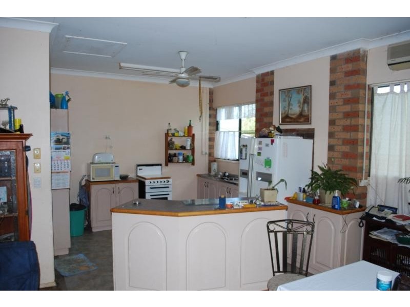 84 Bartleys Road, Spring Creek QLD 4343