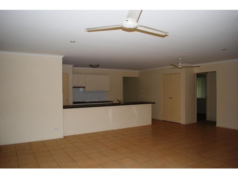 69 Australia II Dr, Kensington Grove QLD 4341