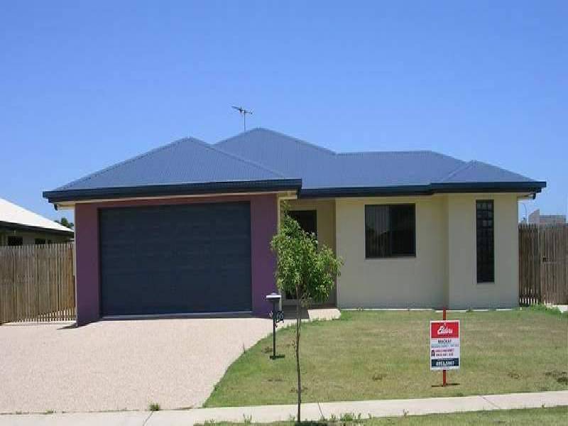 66 VICTOR AVENUE, Glenella QLD 4740