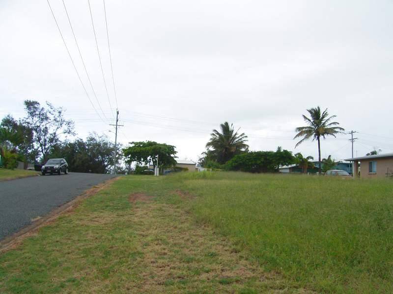 42 RASMUSSEN AVENUE, Hay Point QLD 4740