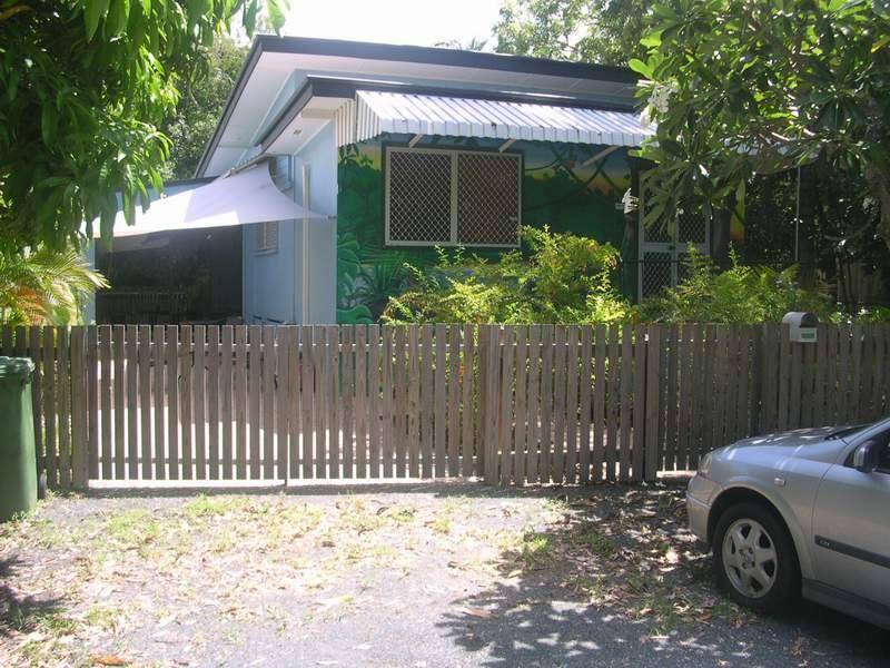 2 GRAHAM CRESCENT, Eimeo QLD 4740