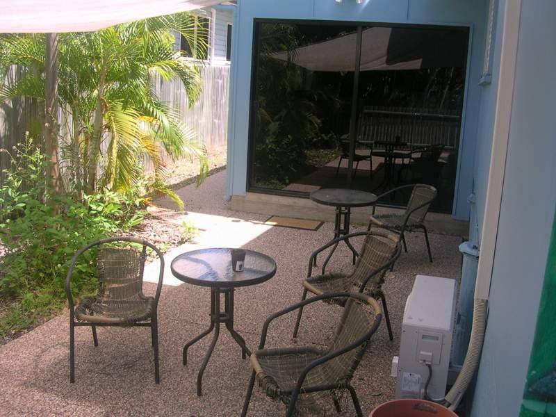 2 GRAHAM CRESCENT, Eimeo QLD 4740