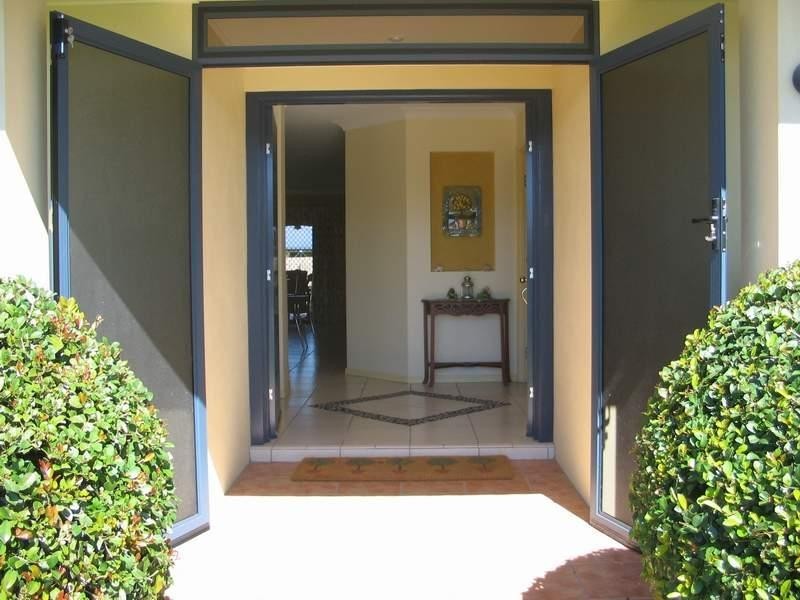 19 ROMAINE COURT, Glenella QLD 4740