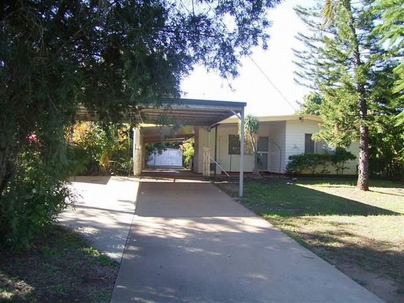 15 GILCHRIST TERRACE, Moranbah QLD 4744