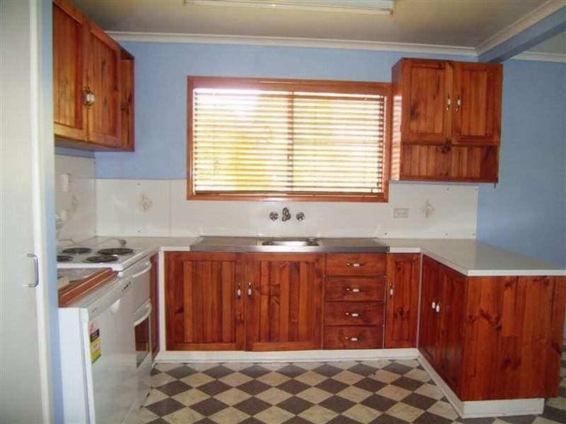 15 GILCHRIST TERRACE, Moranbah QLD 4744