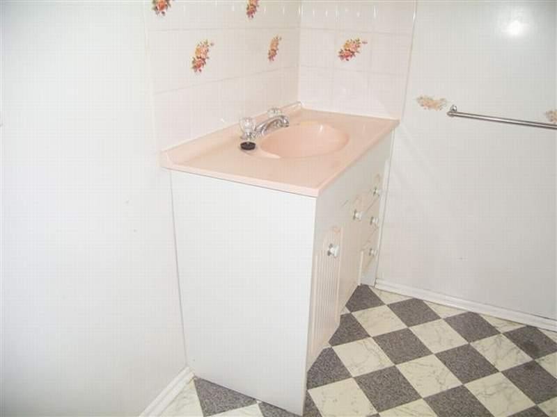 15 GILCHRIST TERRACE, Moranbah QLD 4744