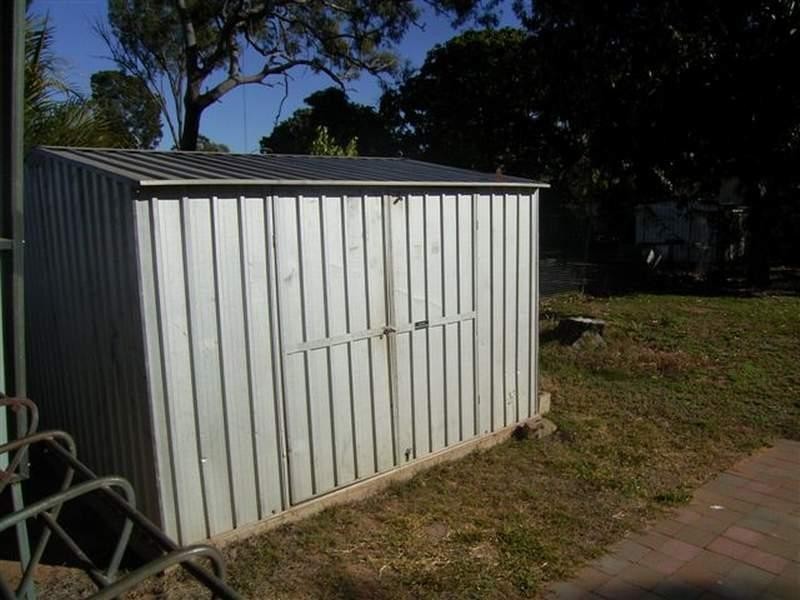 17 BELYANDO AVENUE, Moranbah QLD 4744