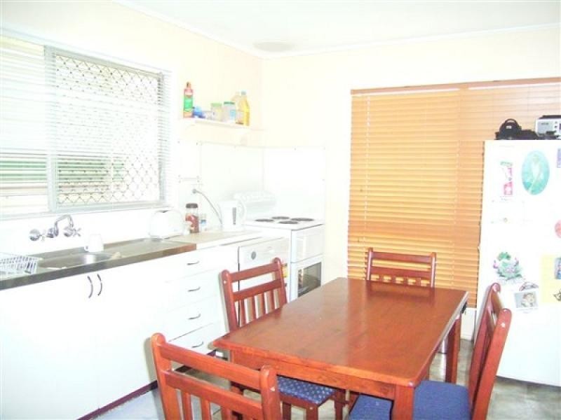 5 MUNRO STREET, Moranbah QLD 4744