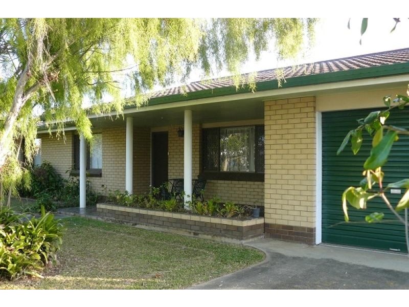 17 GALLETLY STREET, West Mackay QLD 4740